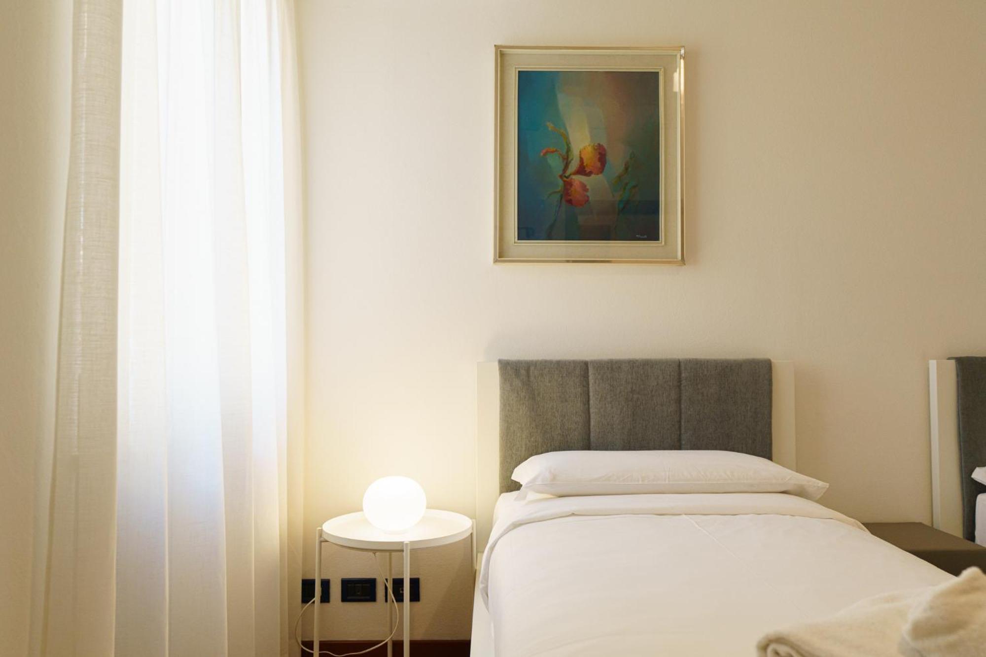 Domus Verona - Residenza Marconi Екстер'єр фото